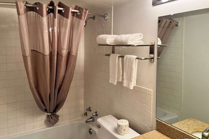 Studio 6 Suites Clarion PA