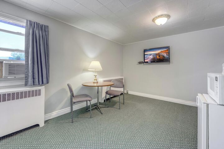 Room 42 of 72