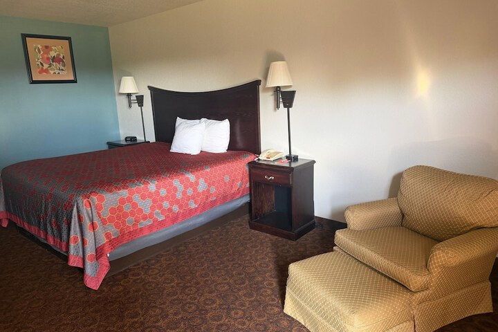 The Magnolia Hotel Searcy