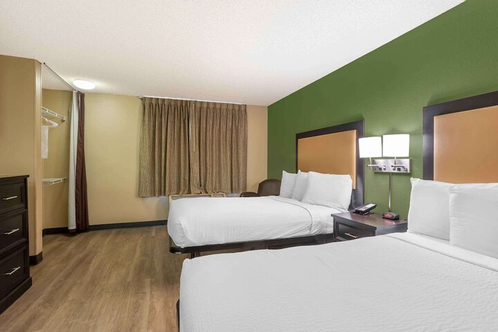 Room 13 of 24
