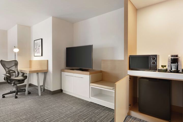 Room 22 of 41