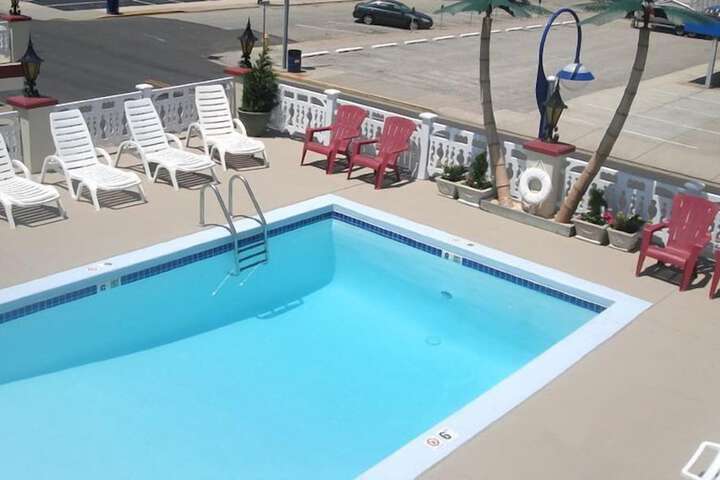 Pool 7 of 23