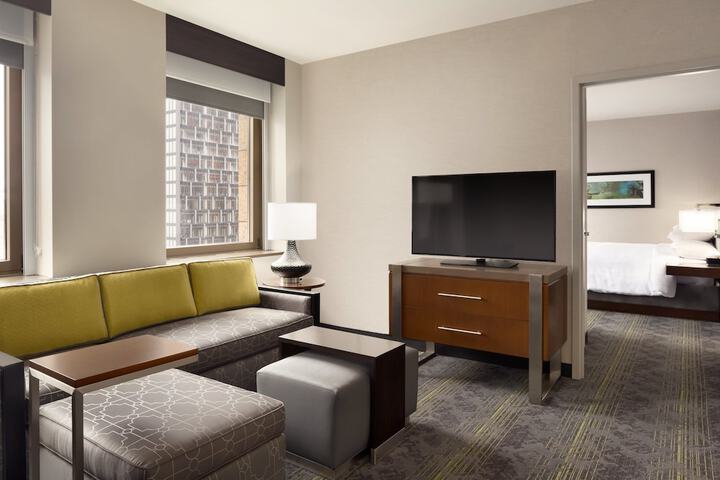 Room 33 of 58