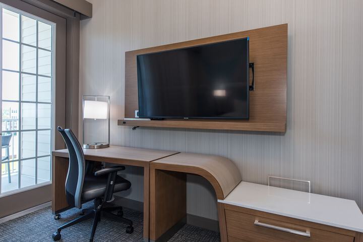 Room 25 of 43