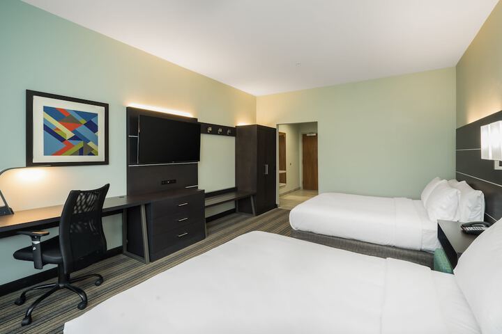 Room 25 of 58