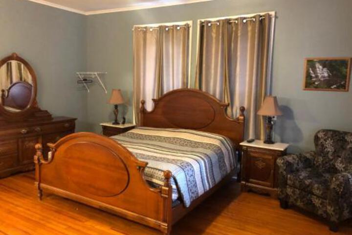 Cook Mansion Bed and Breakfast