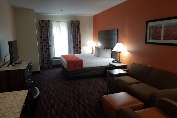Home Away Suites