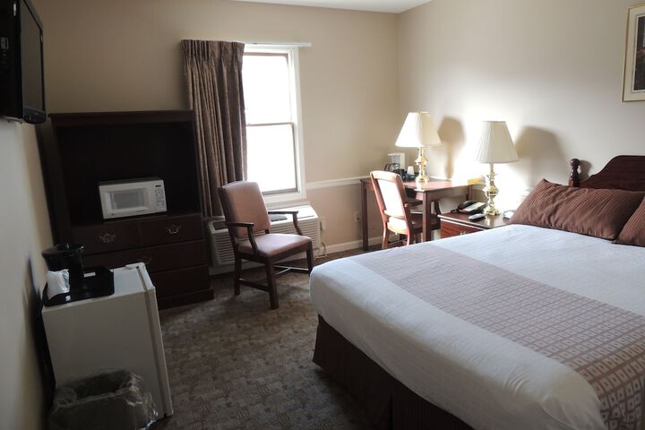 Room 29 of 43