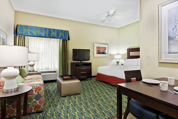 Room 18 of 29