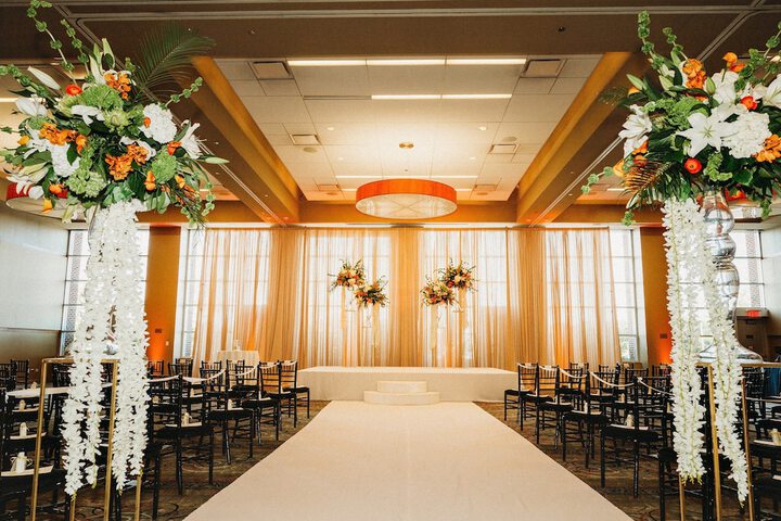 Ballroom/Hall 38 of 45
