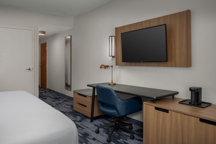 Room 20 of 35