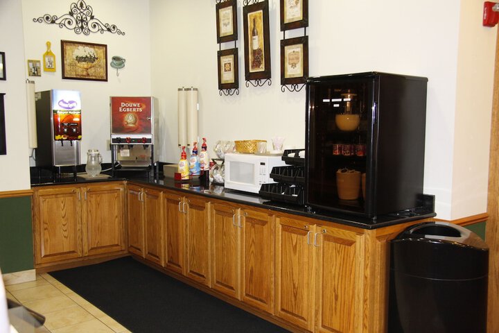 Breakfast/Coffee Service 40 of 60