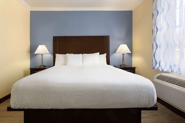 Room 20 of 68