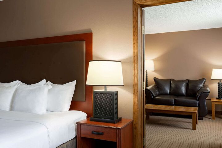 Room 15 of 24