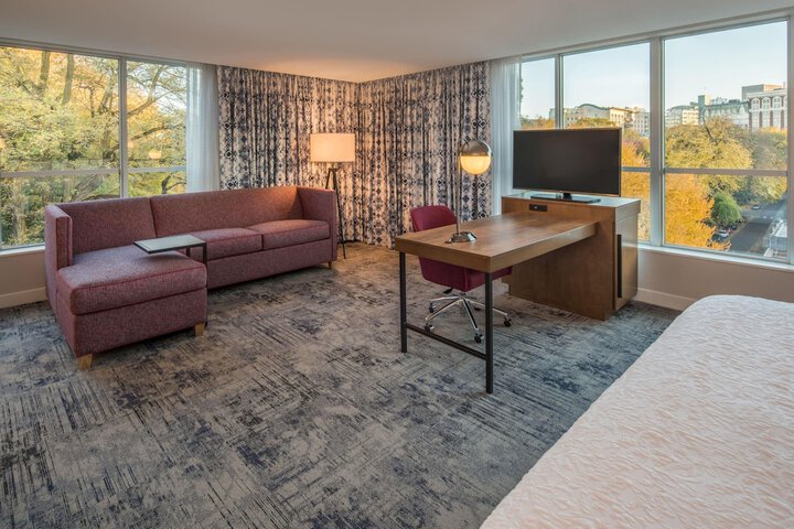 Hampton Inn & Suites Portland-Pearl District