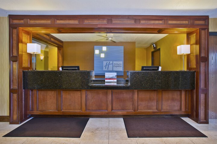 Hotel 4 of 48