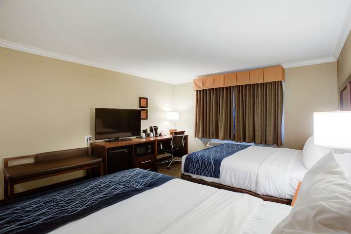 Room 32 of 50