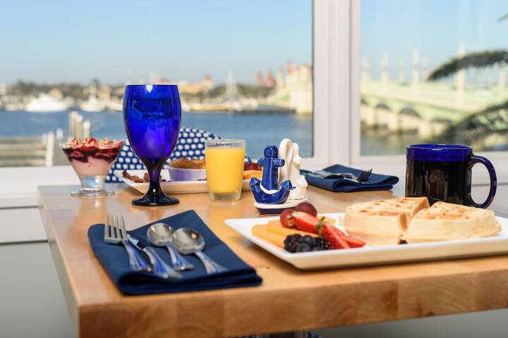 Breakfast/Coffee Service 31 of 56