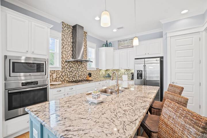Prominence on 30A by Panhandle Getaways