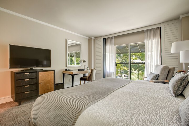 The Woodmark Hotel & Still Spa on Lake Washington