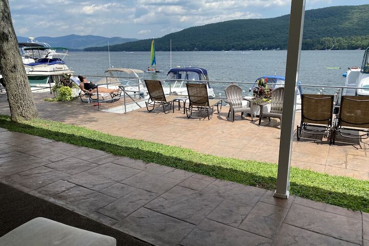 The Georgian Lakeside Resort