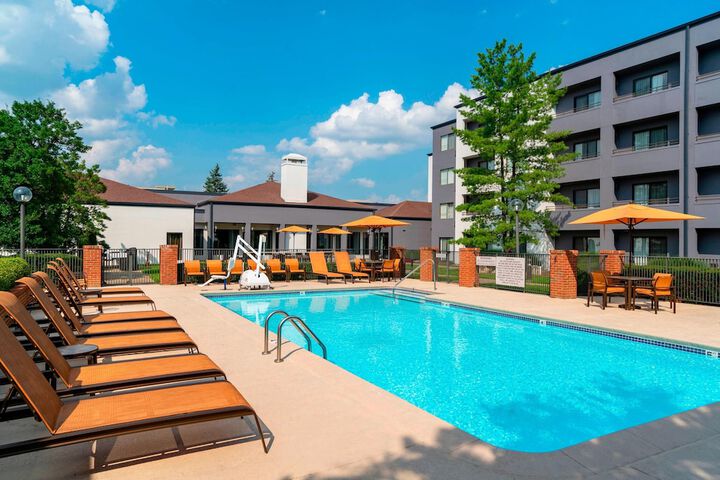 Pool 4 of 32