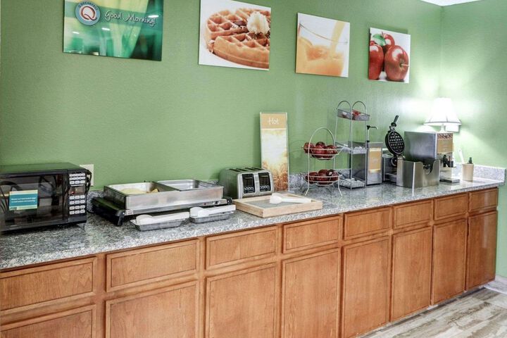 Breakfast/Coffee Service 63 of 68