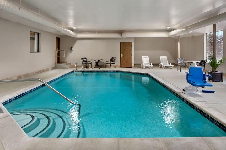 Pool 4 of 47