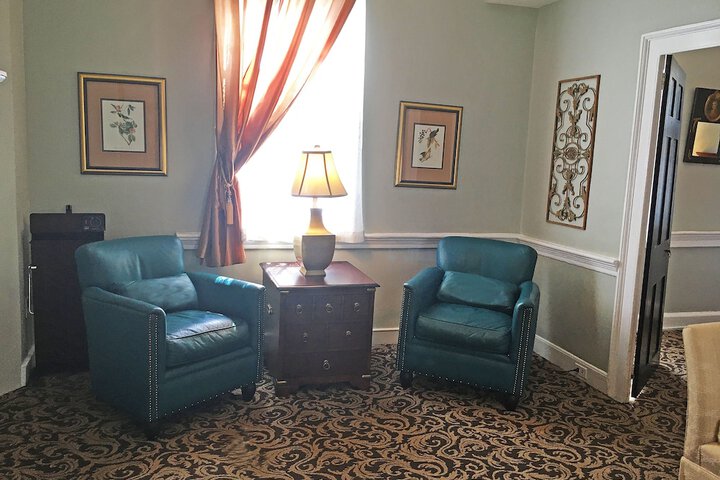 Room 174 of 235