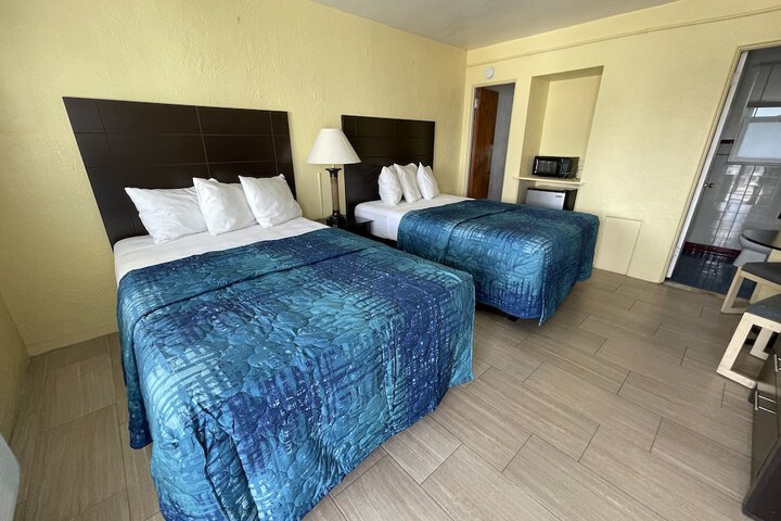 Room 44 of 70