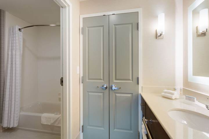Homewood Suites by Hilton Reston