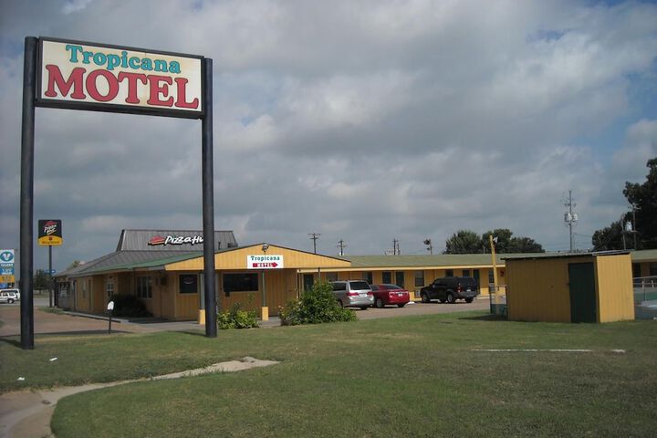 Tropicana Motel
