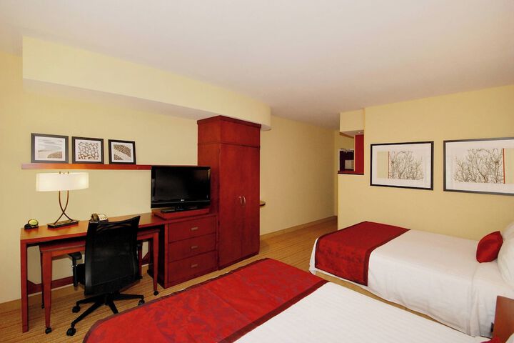 Room 9 of 29