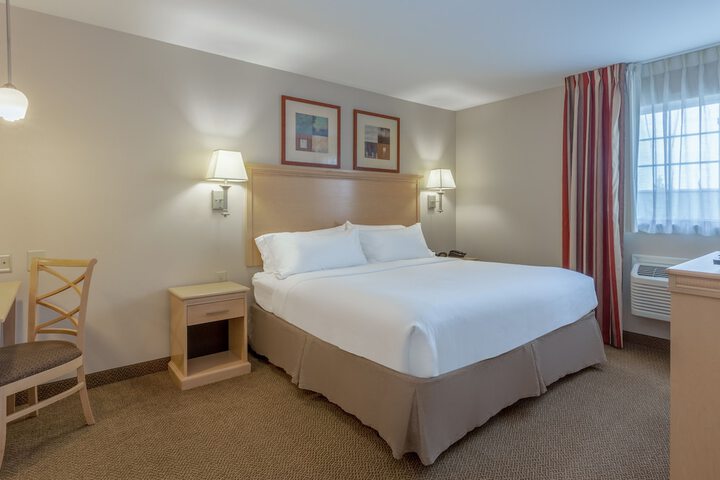 Room 18 of 48