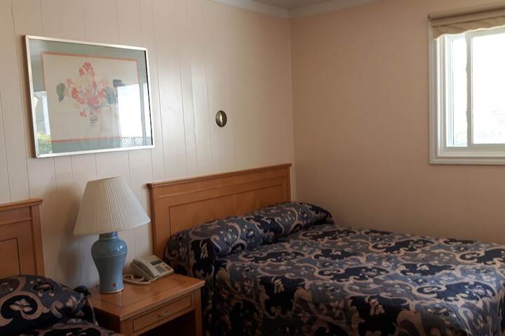 Room 14 of 33