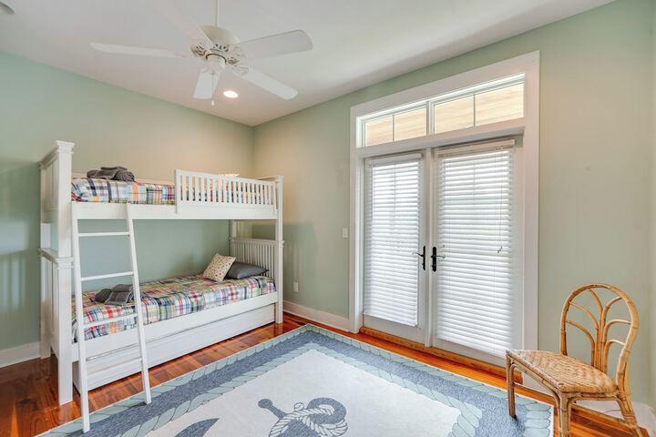 Beach & Pool Access: Peaceful St. Teresa House