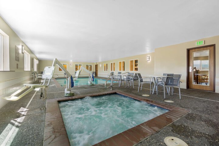 Pool 4 of 37