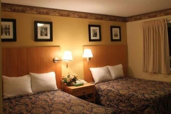 Room 5 of 22
