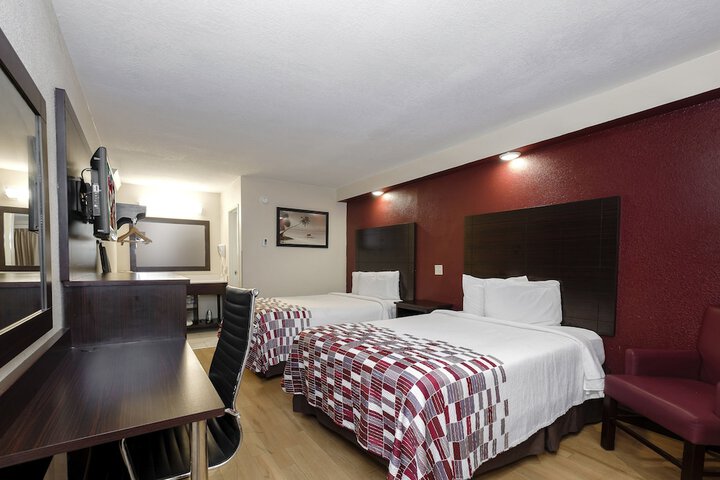 Room 27 of 32