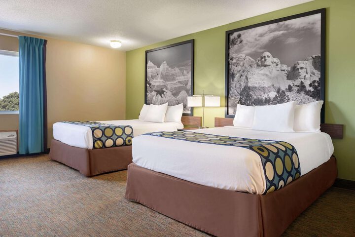 Room 17 of 24