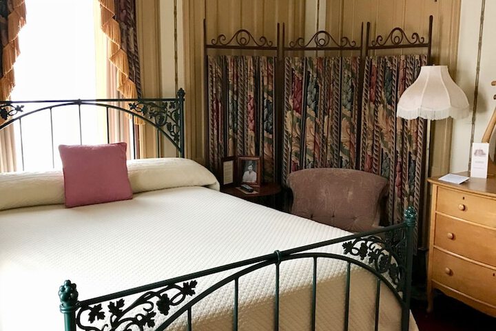Room 60 of 94