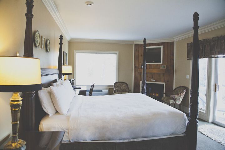Room 41 of 77