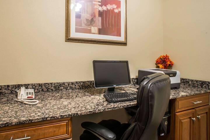 Quality Inn Litchfield Route 66