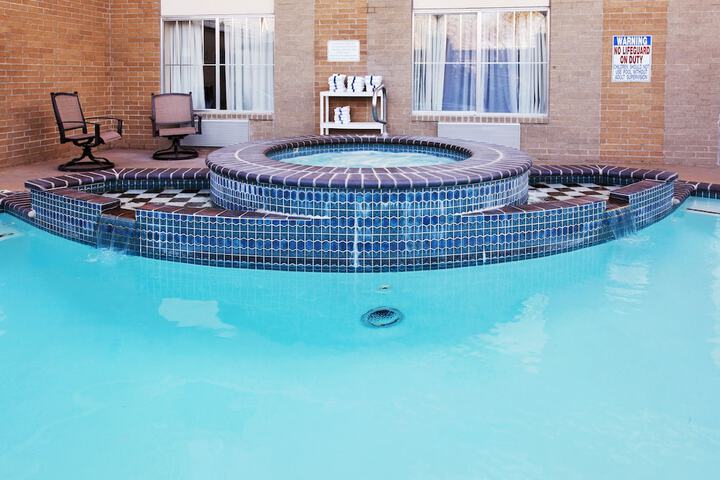 Pool 9 of 65