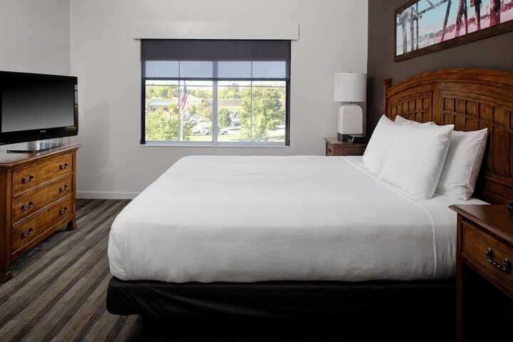 Room 5 of 30