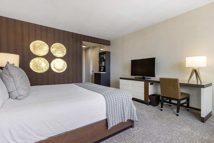 Omni Charlotte Hotel