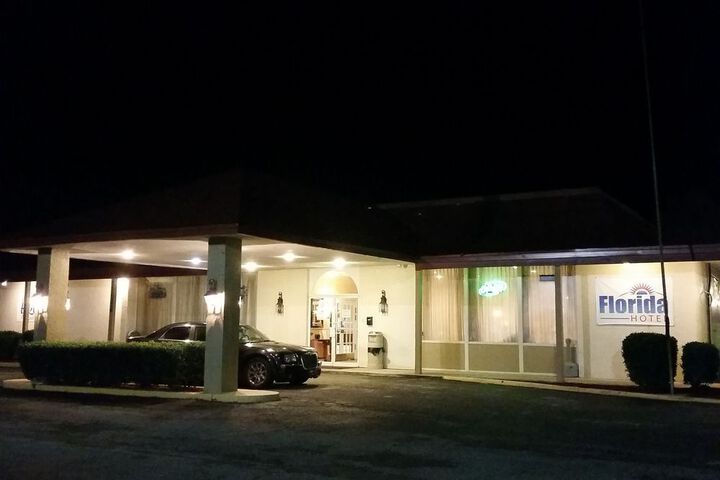 FLORIDA HOTEL