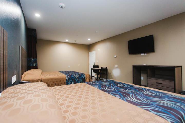 Room 32 of 45