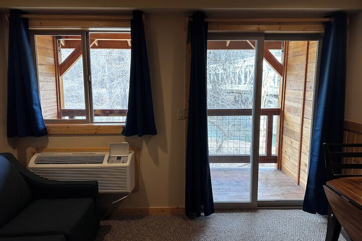 Methow River Lodge & Cabins