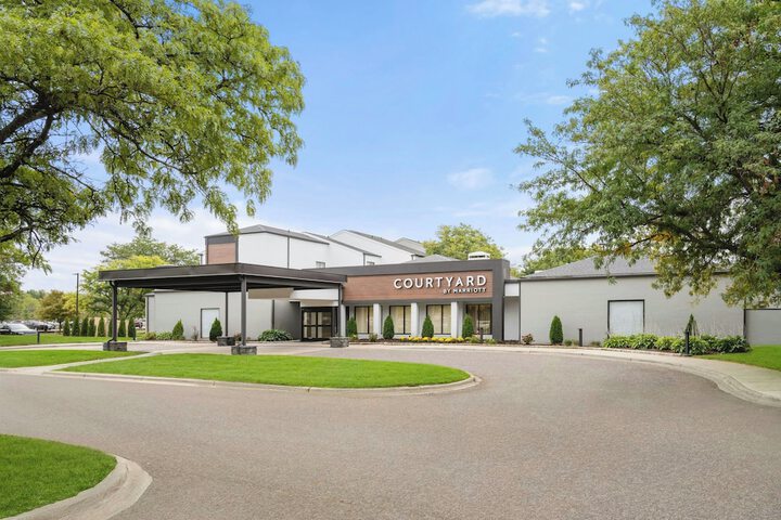 Courtyard by Marriott Detroit Metropolitan Airport Romulus